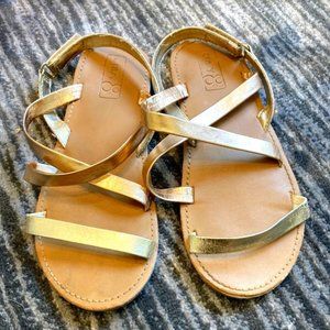 Crazy 8 Gold Sandals For Girls